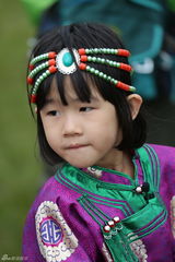 组图：大草原上的小伙伴！多多美颜姐姐似格格