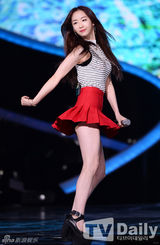 组图：胡歌金秀贤郑元畅首尔电视节同获人气奖