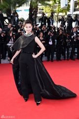 组图：李宇春担任戛纳电影节颁奖嘉宾