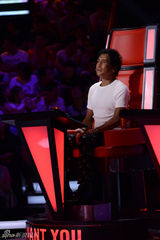 组图：好声音杨坤祭出剪刀手 那英说要嫁闺女