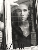 组图：池城黑白写真 光影流逝中的霸气与坚守