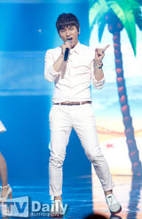 组图：《MCD》女团火辣惹眼 SISTAR秀美腿