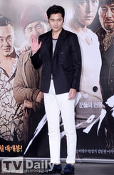 组图：《神之一手》实力派汇聚 上演棋盘赌局