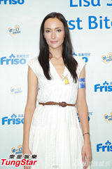 组图：吴彦祖将回港工作 Lisa S离开女儿落泪