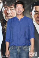 组图：郑雨盛新片试映 金汎(金范)金载沅帅气助阵