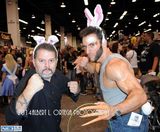 组图：史上最萌金刚狼！狼叔戴兔耳秀壮硕肌肉