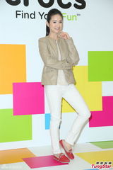 组图：林依晨变女版都敏俊 英国台湾瞬移捞金