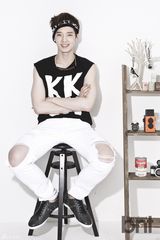 组图：韩团少年共和国写真 尽显青春魅力