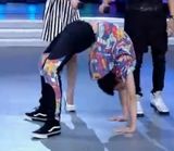 组图：杨洋荧屏形象帅气 根红苗正练舞蹈出身