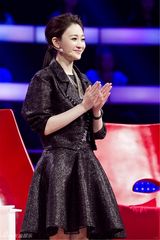 组图：谢娜秀功夫过招保镖 妖男惊呆秦海璐