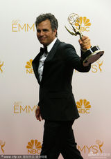 组图：《平常心》获迷你剧类最佳电视电影剧