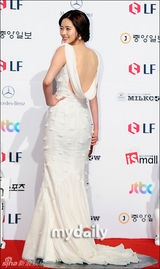 组图：百想红毯星光熠熠 双贤到场引尖叫