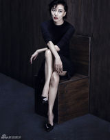 组图：王珞丹凌乱短发拍大片 眼神凌厉气质冷艳