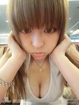 组图：复旦校花不雅照流出 网友叹清纯不再