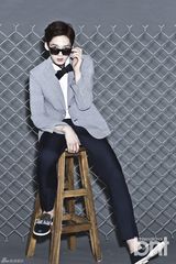 组图：韩团少年共和国写真 尽显青春魅力