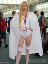 组图：炫酷吊炸天！外国妞儿玩cosplay槽点多