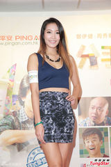 组图：李若彤强调被横店迷晕属真事 并非炒作