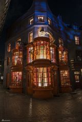 组图：哈利波特对角巷开公园 金妮马尔福捧场