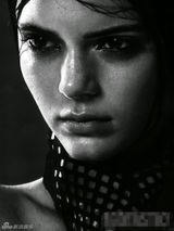 组图：维秘超模詹娜全裸出镜 手护娇乳性感爆表