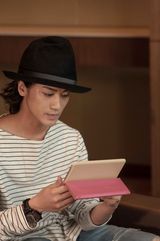 组图：霓虹星赤西仁 我会讲中文我要上头条