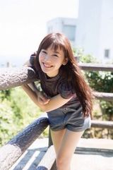 组图：日本16岁嫩模走红 气质清纯酷似新垣结衣