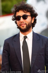 组图：威尼斯闭幕 导演卡昂-穆德西亮相