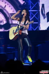 组图：曲婉婷否认是窦靖童老师 想跟陈奕迅合作