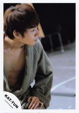 组图：KAT-TUN中丸雄一帅图照 眉清目秀逆生长