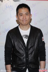 组图：四影帝齐现身为好友站台 窦靖童力挺干妈