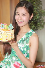 组图：周家蔚为儿子弃事业 陈庭欣愿做房奴