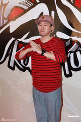 组图：惠英红低胸出镜否认旧绯闻 无线功夫新星打响