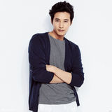 组图：韩国型男元斌服饰写真简洁时尚