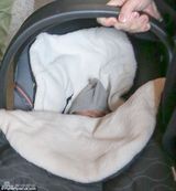 毒舌评委西蒙情人节喜当爹 温馨抱子父爱浓(图)