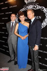 组图：宣萱与丹麦王子言谈甚欢 与王妃服饰撞色