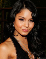 高清图：凡妮莎-哈金斯性感装扮亮相奥斯卡派对