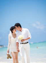 组图：陆毅鲍蕾海岛甜蜜婚纱照曝光 温暖告白