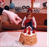 组图：迈克尔-杰克逊罕见家庭照温馨抱娃