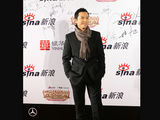 高清组图：甄子丹红毯秀功夫 尽显真男人本色