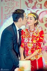 组图：严屹宽杜若溪设答谢宴敬恩师数度落泪