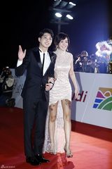 独家高清：金惠秀爆乳战青龙 李秉宪等大牌云集