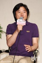 组图：李顺在李瑞镇等出席《花样爷爷》发布会