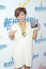 组图：林晓培发新专辑《忘记了》 曾患情绪病