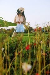 组图：张辛苑田原写真 你是夏日美丽风景