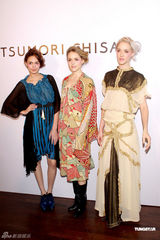 组图：陈法拉琦琦等出席活动 透露圣诞愿望