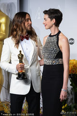 组图：86届奥斯卡帝后合影 麦康纳凯特相视而笑