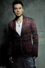 组图：淳于珊珊雅痞写真显搞笑本色