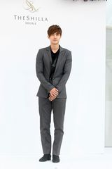 高清组图：金贤重李栋旭等出席郑俊河婚礼