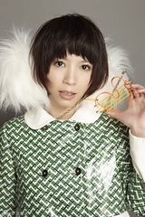 高清组图：黄雅莉最新造型曝光 清纯可爱灵气逼人