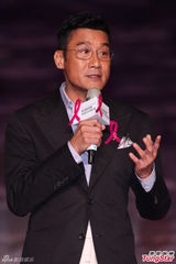 组图：梁家辉断骨恢复好 入围金马影帝将出席