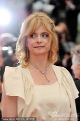 组图：《苔丝》重映波兰斯基获热吻